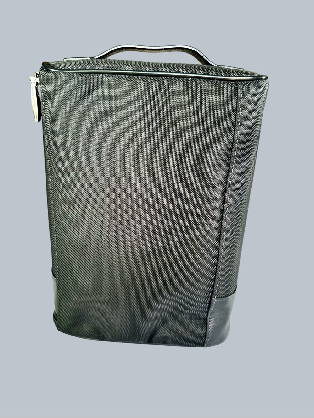 Tumi Arrivé Barajas Leather Toiletries travel kit - Picture 3 of 13